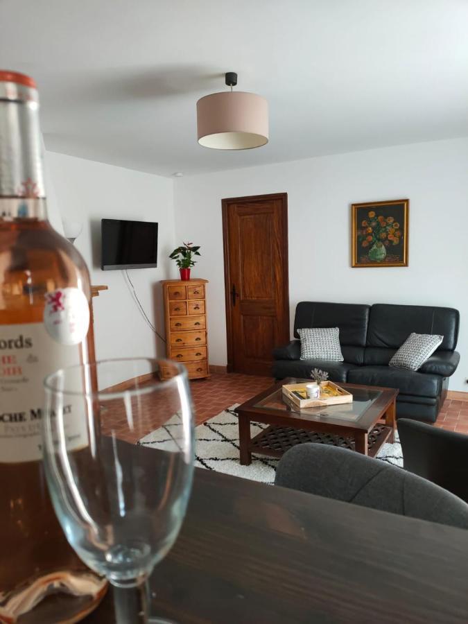 Charmant Appartement Au Coeur Du Village トゥレット・シュル・ルー エクステリア 写真