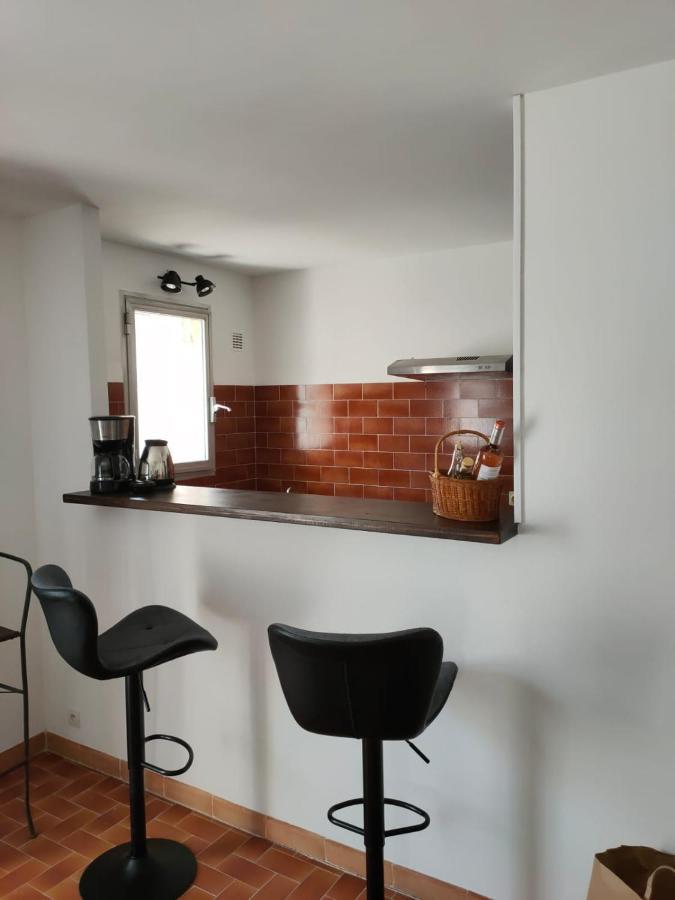 Charmant Appartement Au Coeur Du Village トゥレット・シュル・ルー エクステリア 写真